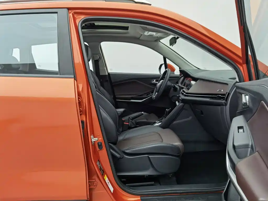 Changan CS15 2019 2019 1.5L Auto Flagship China VI