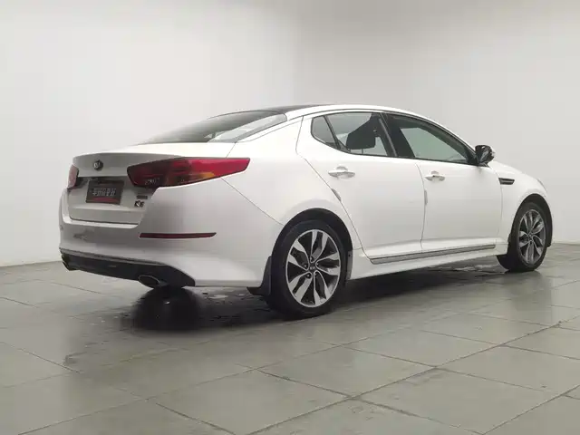 Kia K5 2014 2.0L Automatic LUXURY — фото 2