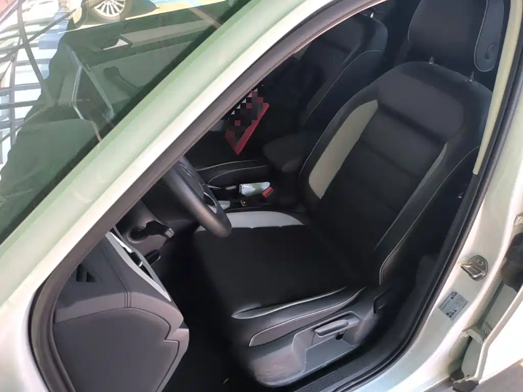 Volkswagen T-Roc, миниатюра 15