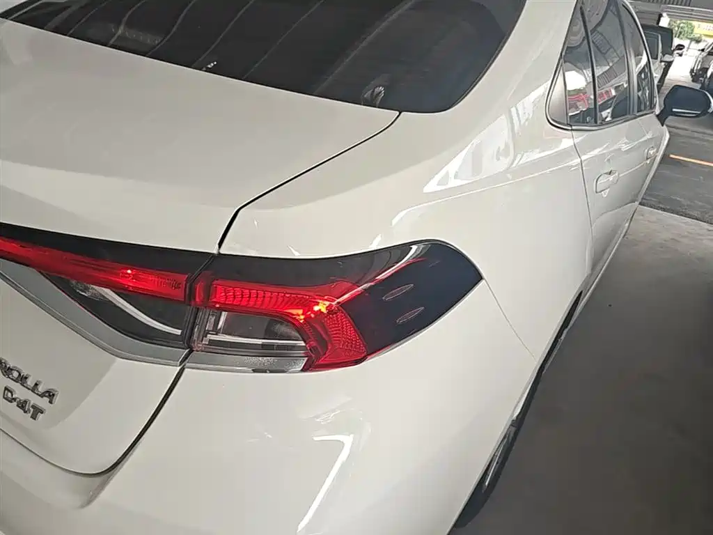 Toyota Corolla 2021 1.2T S-CVT Pioneer Edition фото 8