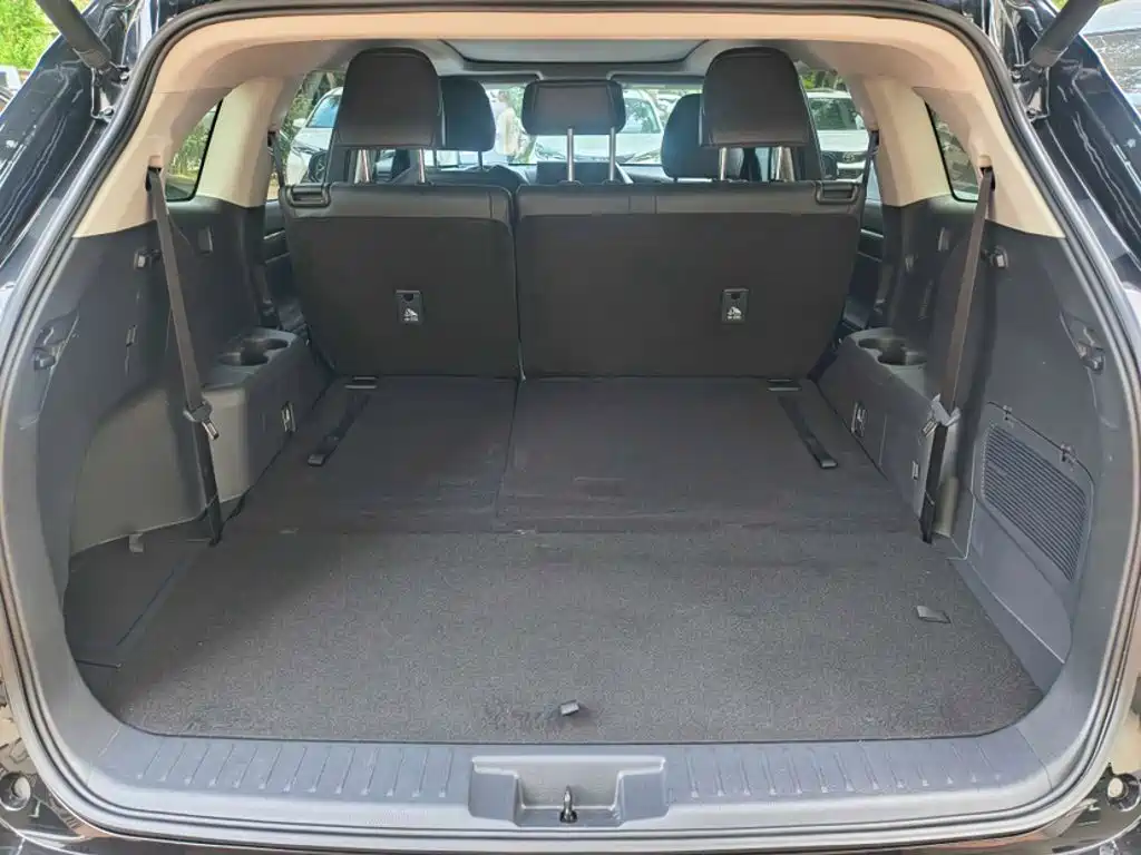 صورة 15 - Toyota Highlander