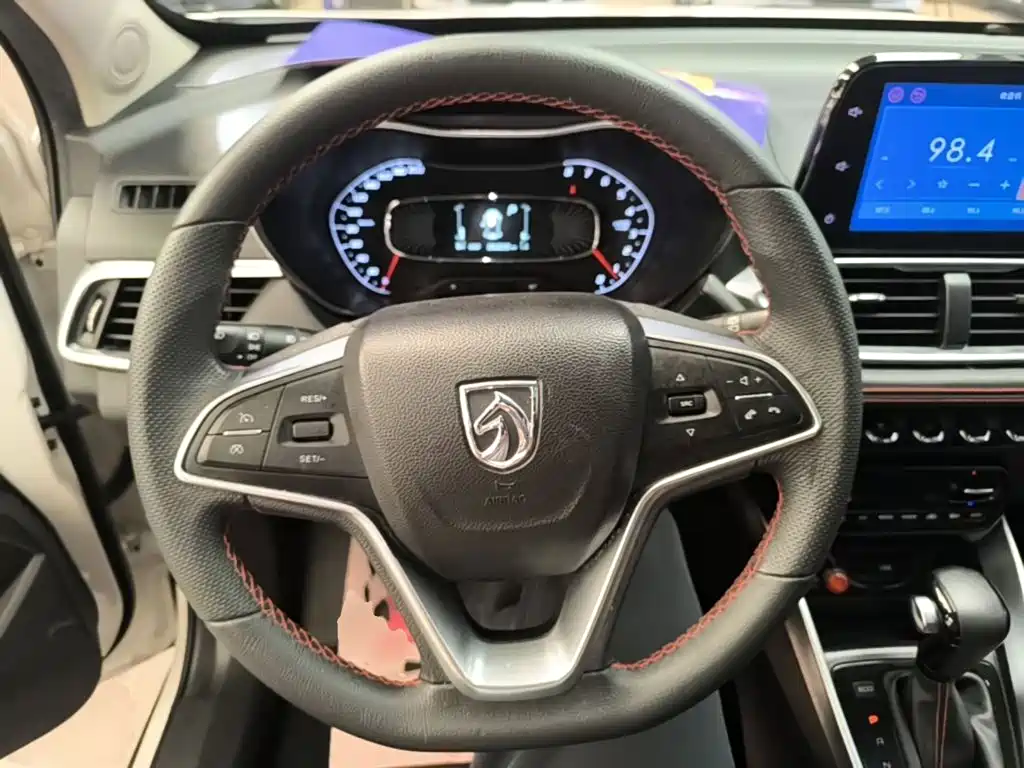 Baojun 510 2019 2019 1.5L CVT Superior Edition China VI