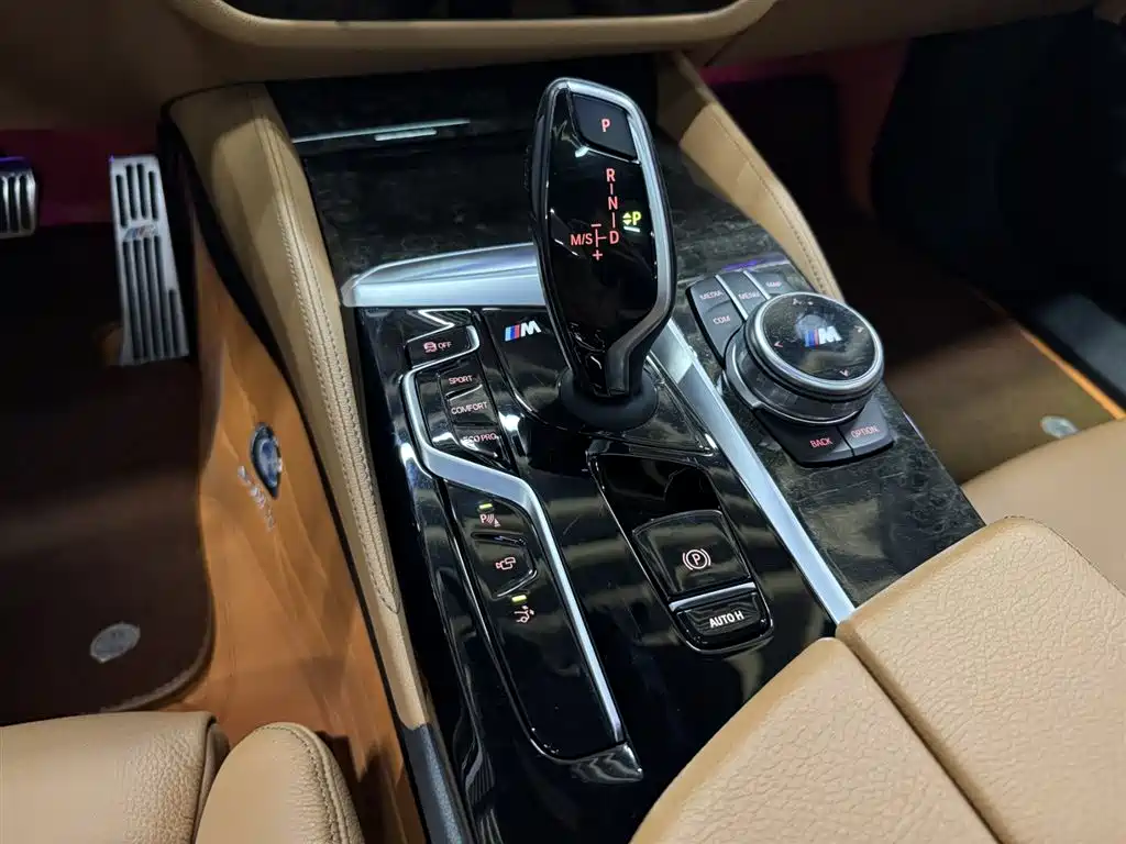 BMW 6 Series GT 2021 630i M Sport Package фото 17
