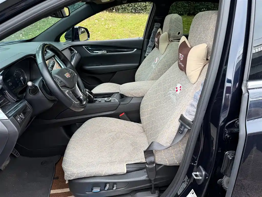 CADILLAC XT5
