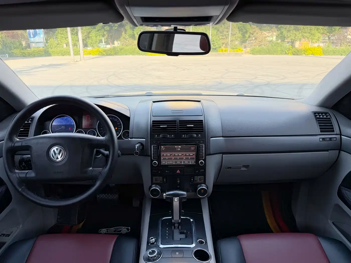 Volkswagen Touareg 2010 3.6 Limited Comfort Edition фото 12