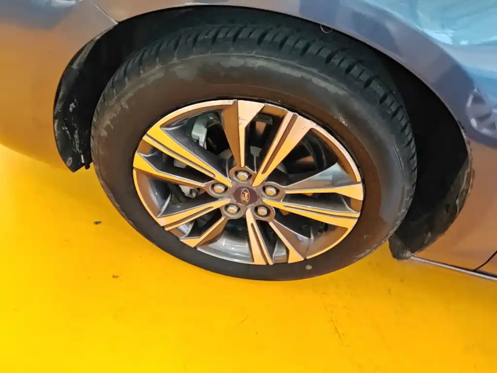 Ford Escort 2022 2021 1.5L Automatic Diamond Edition