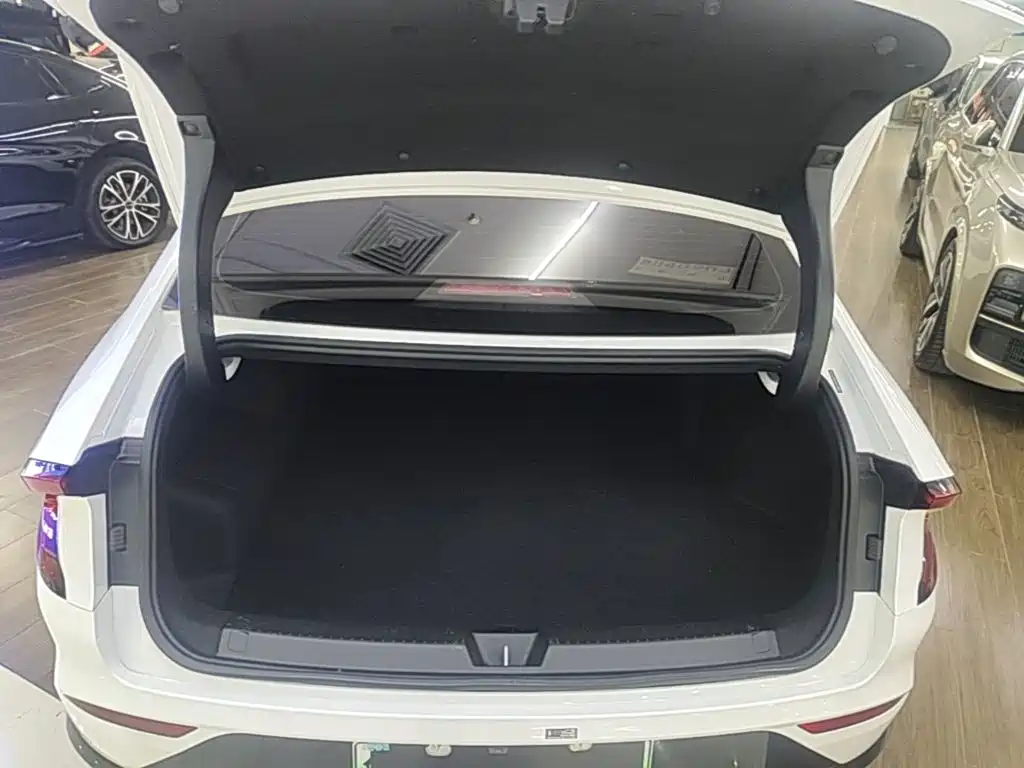 Wuling Motors Wuling Xingguang 2026 2025 150km Smart Advanced