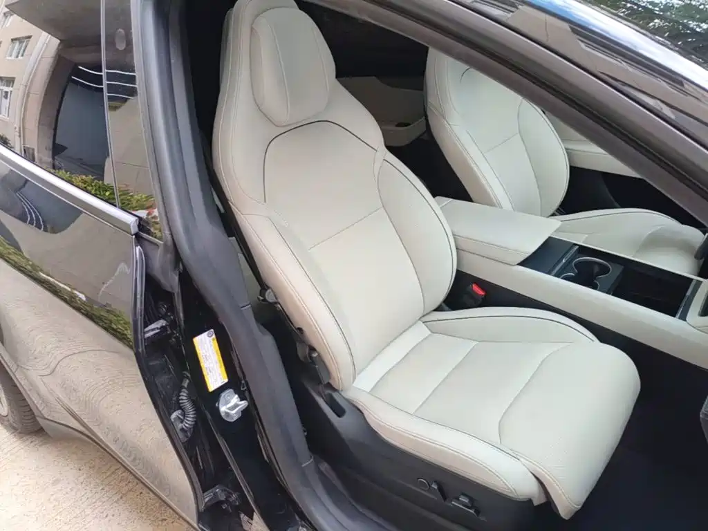 Tesla Model Y L 2025 2025 Facelift Long Range AWD
