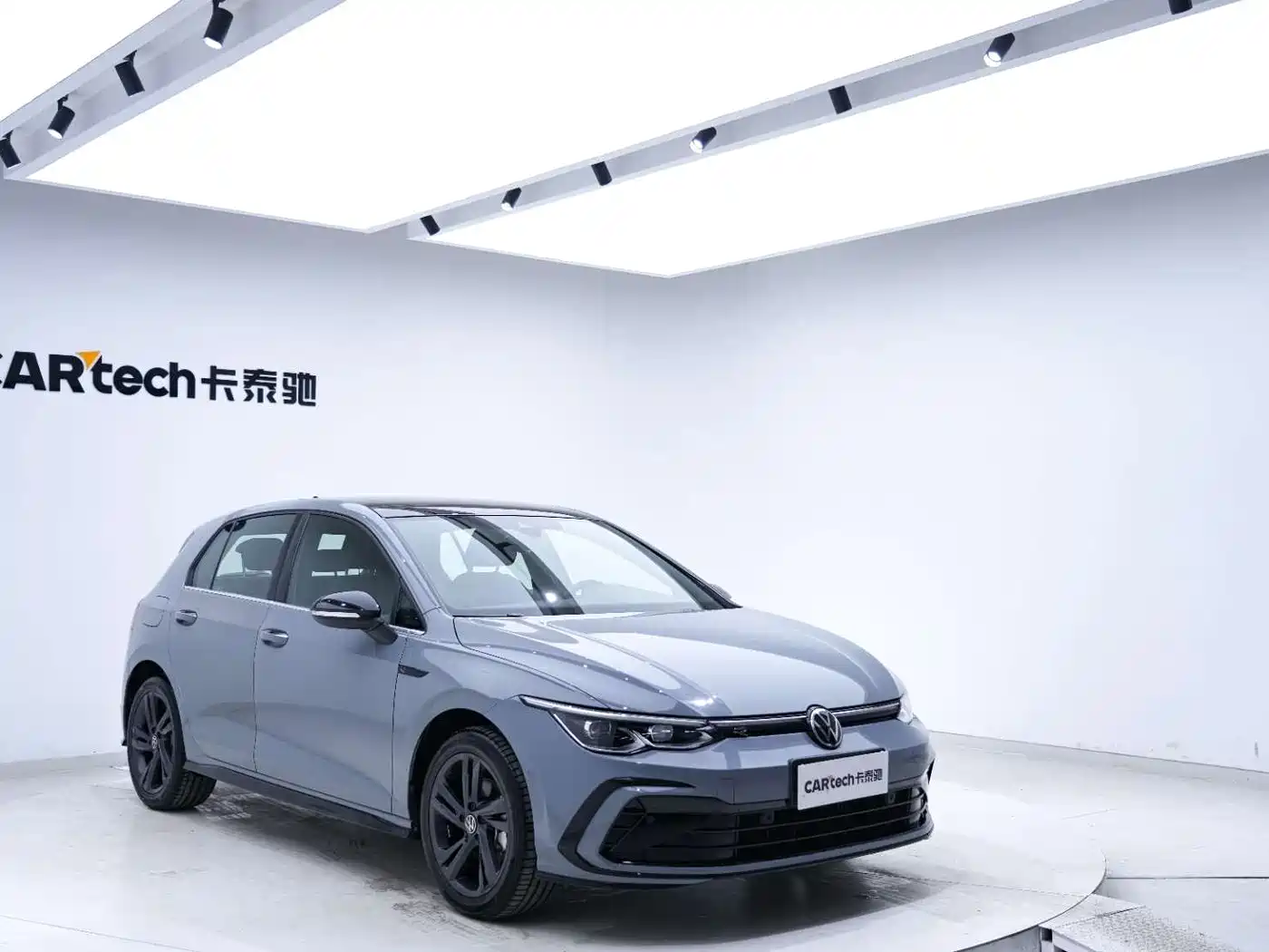 Volkswagen Golf 2021 280TSI DSG R-Line фото 7