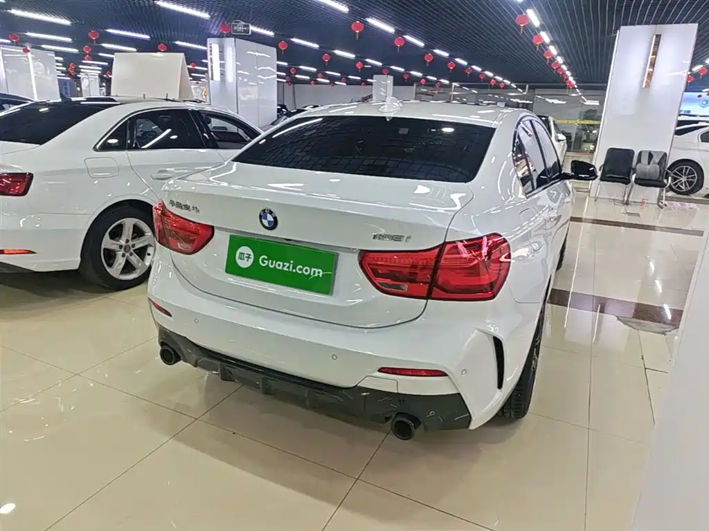 BMW 1-SERIES
