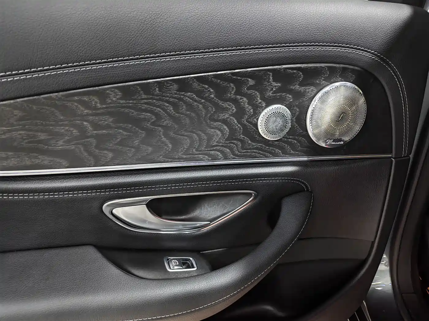 Mercedes-Benz E-Class 2019 E 260 L Sport фото 8