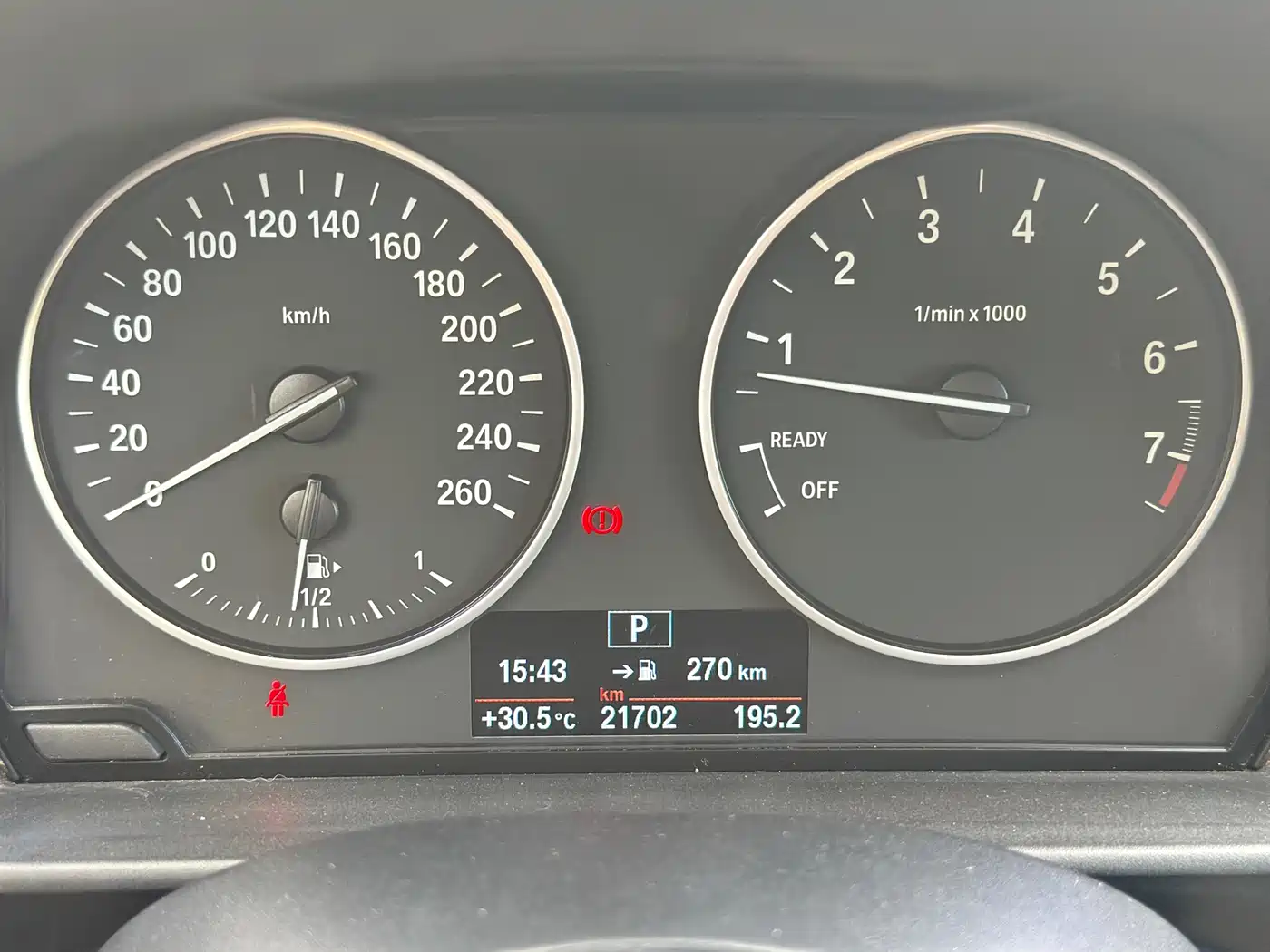 BMW 2 Series (Import) 2015 2014 220i Leading
