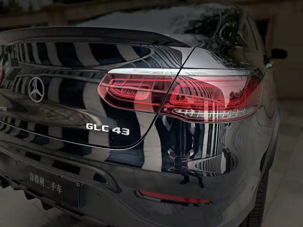 Mercedes-Benz GLC Coupe AMG 2022 2022 AMG GLC 43 4MATIC Coupe SUV
