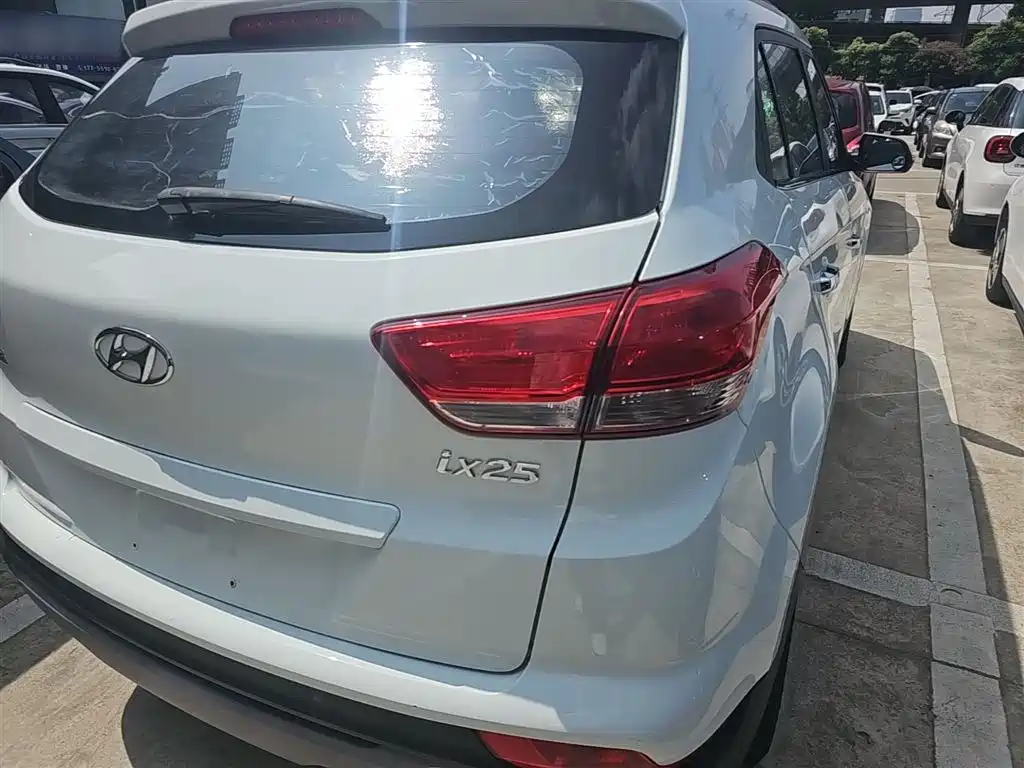 Hyundai Beijing Hyundai ix25 2017 1.6L Automatic Smart Edition фото 8
