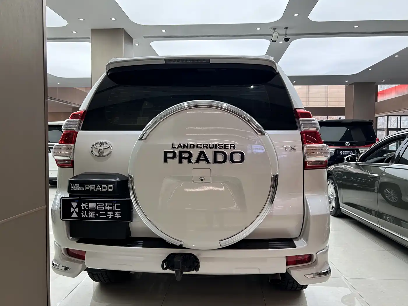 Toyota Prado (Import) фото 4