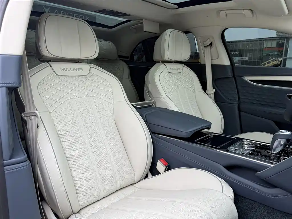 Bentley Flying Spur Plug-in Hybrid 2025 Model Year 4.0T V8 Mulliner фото 19