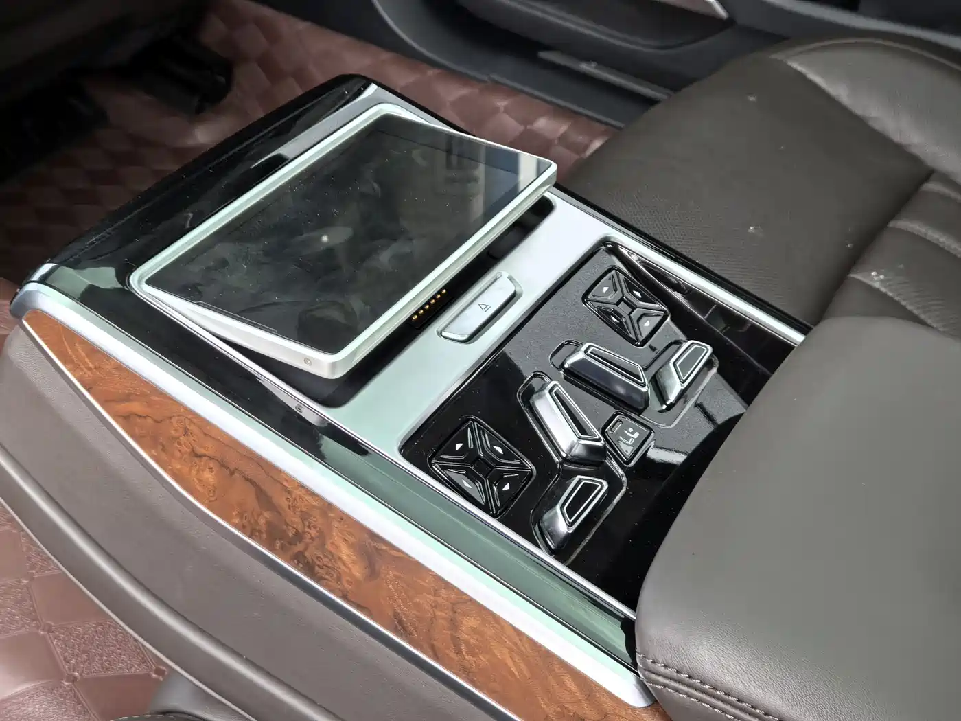 Audi A8 2019 Plus A8L 50 TFSI quattro Luxury фото 11