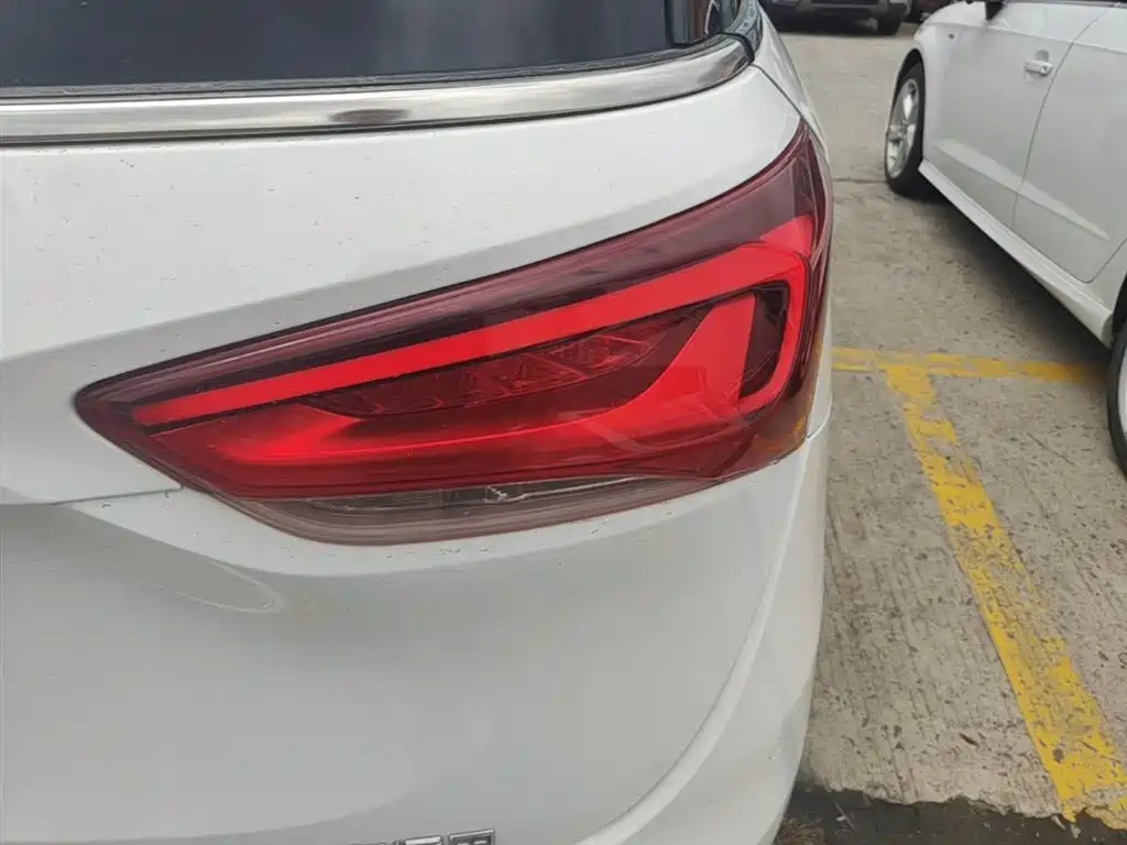 Buick GL6 2021 323T Mild Hybrid Connected Premium Trim фото 8