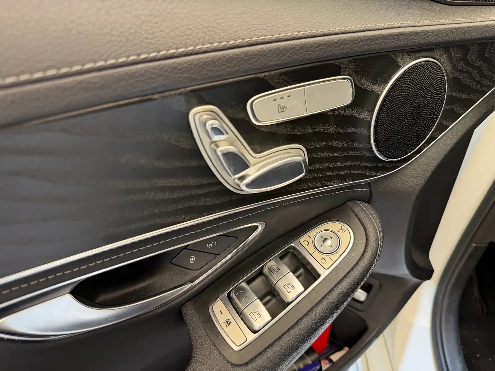 Фото 9 - Mercedes-Benz C-Class