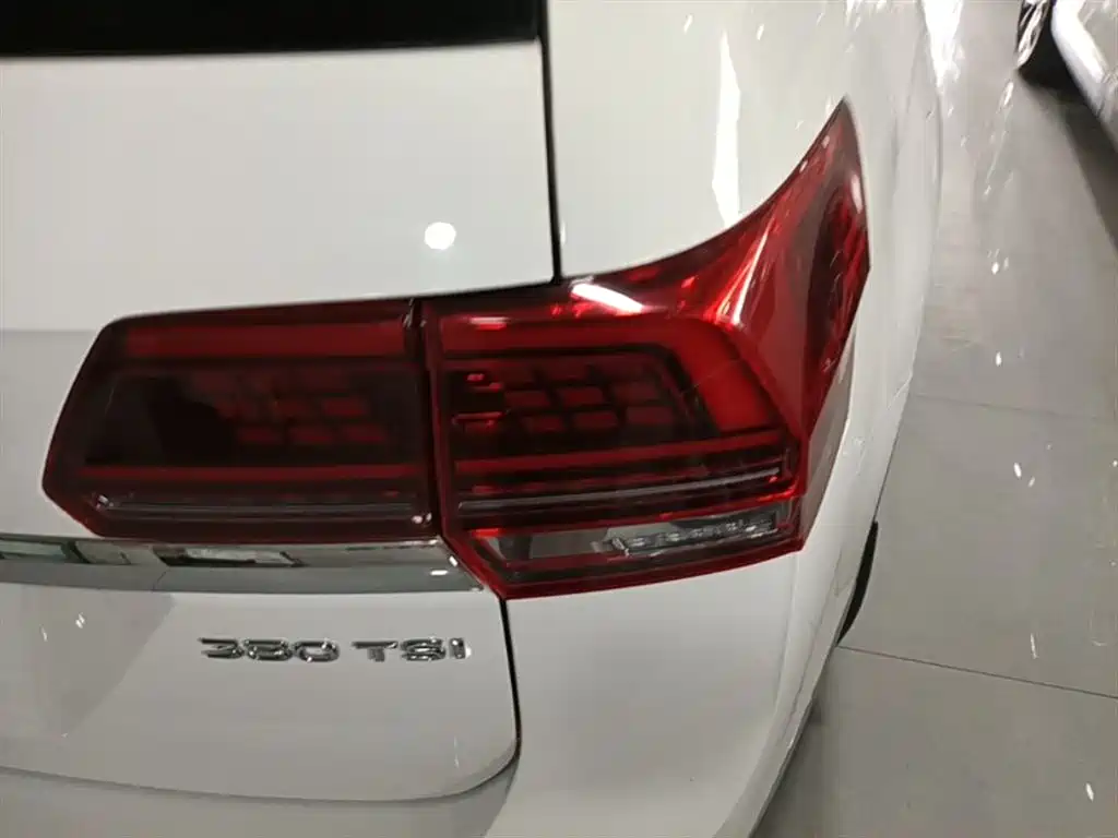 Volkswagen Teramont 2017 380TSI 4WD Luxury Edition фото 8