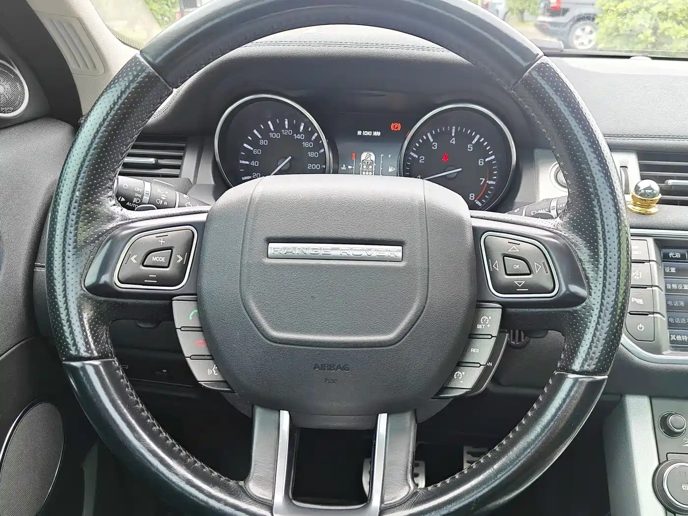 Land Rover Range Rover Evoque 2015 2.0T 5-Door Dynamic Edition фото 21