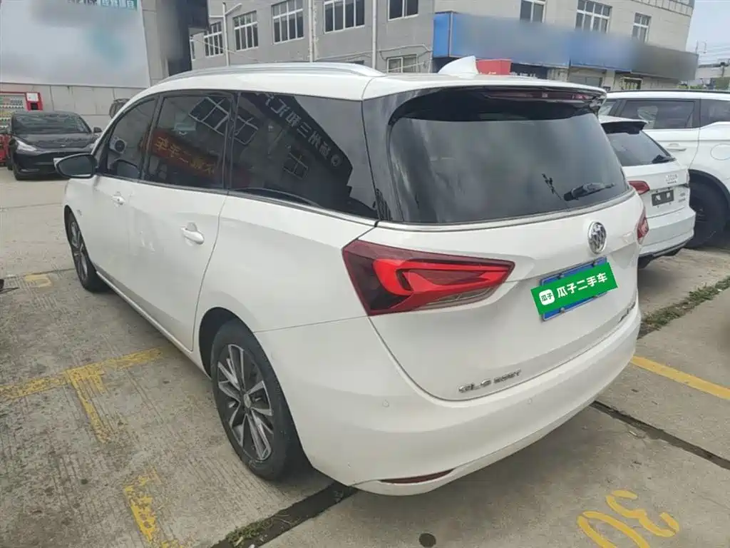 Buick GL6 2021 323T Mild Hybrid Connected Premium Trim фото 5