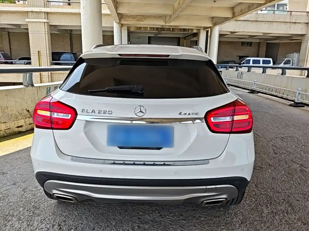 Mercedes-Benz GLA 2015 2015 GLA 220 4MATIC Fashion Edition