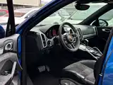 Photo 4 - Porsche Cayenne