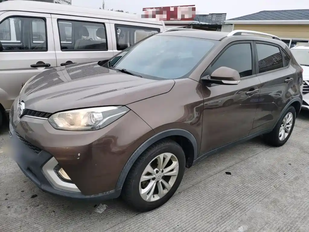 Фото 1 - MG Roewe RX5