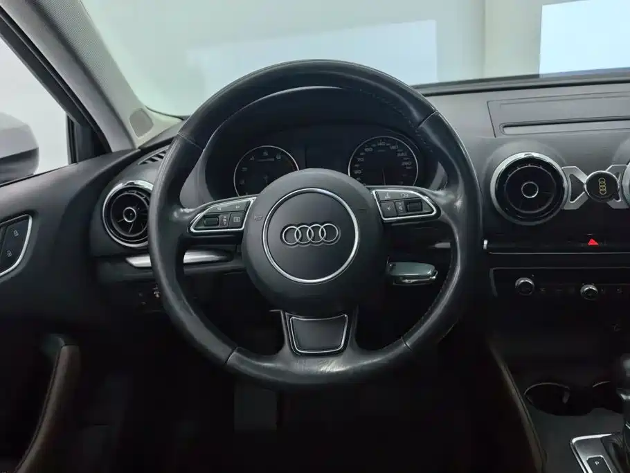 Фото 15 - Audi A3