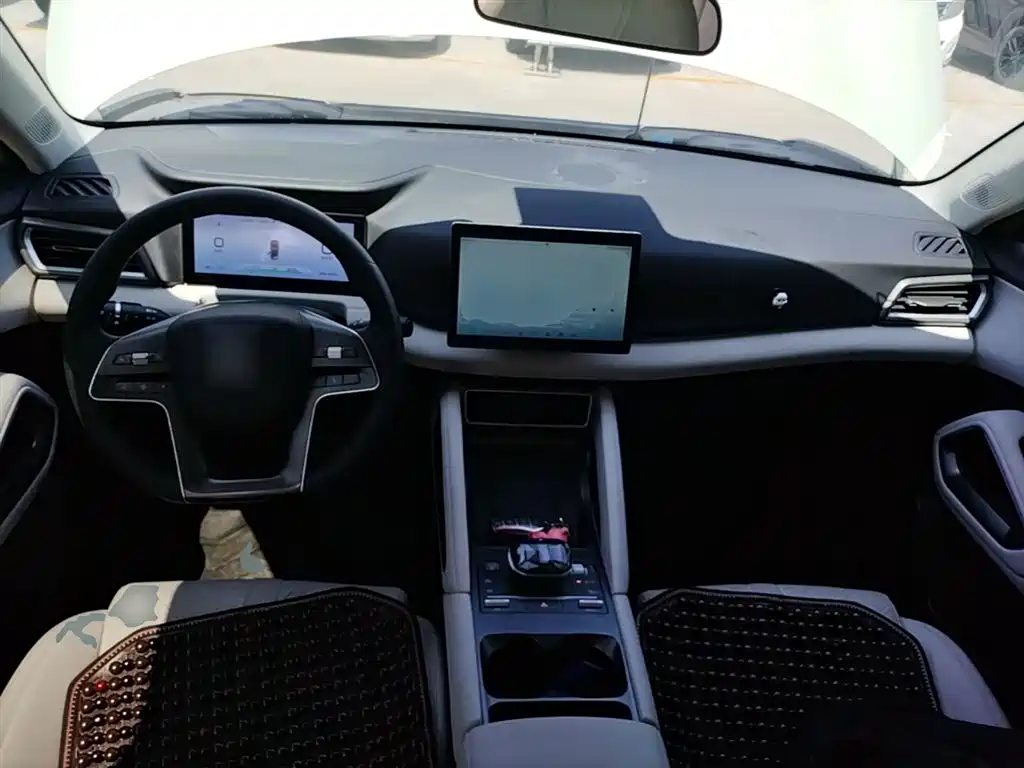 BYD Yuan UP 2024 401KM Vitality Edition фото 10