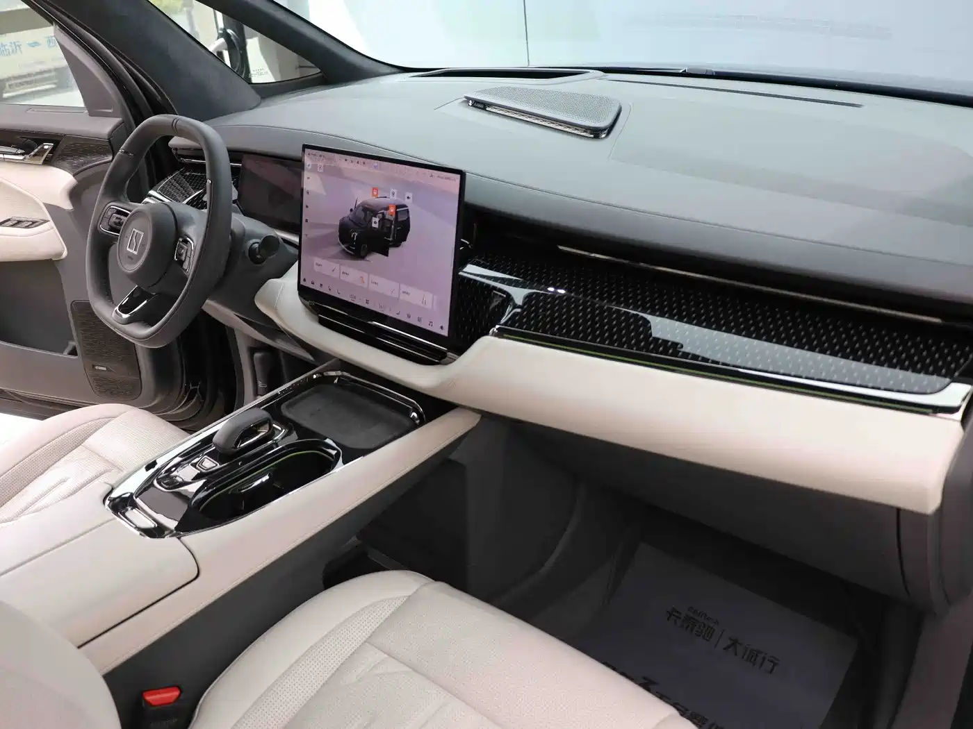 ZEEKR 009 2025 2024 6-seat Executive AWD 108kWh