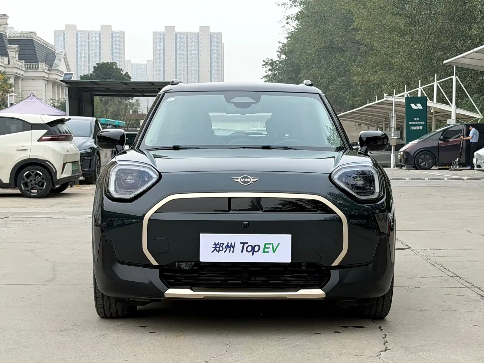 Фото 2 - MINI Aceman