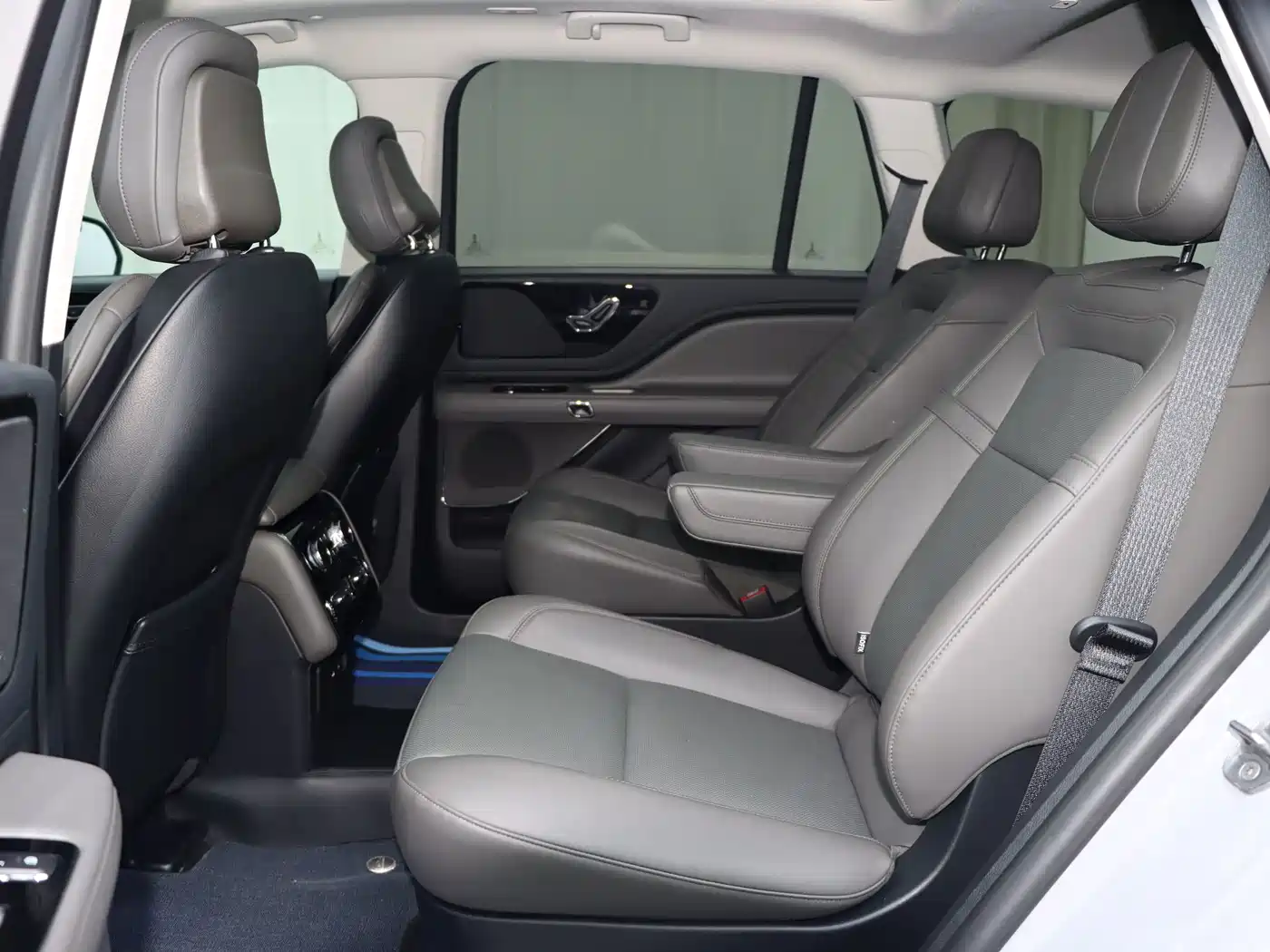 Lincoln Aviator 2025 2024 3.0T V6 AWD Elegance 6-Seater