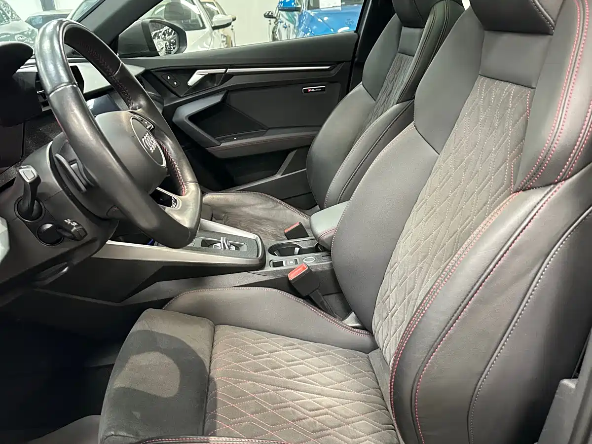 Audi A3 2022 Model A3L Limousine 35 TFSI RS Kit Speed Edition фото 8