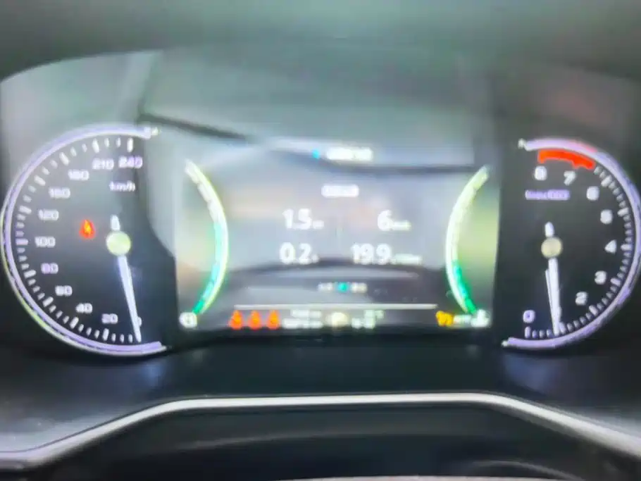 Roewe RX8 2018 2018 30T Smart Internet AWD Flagship Edition