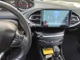 Фото 9 - Peugeot 308S