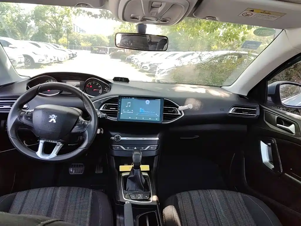 Peugeot 308S 2016 2015 1.2T Auto Dynamic Edition