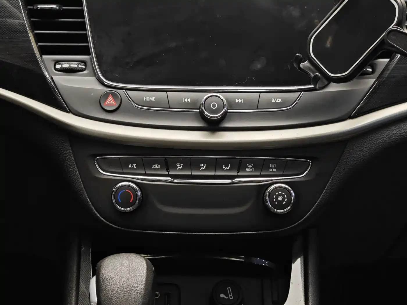 Buick Verano 2020 20T CVT Leading фото 17