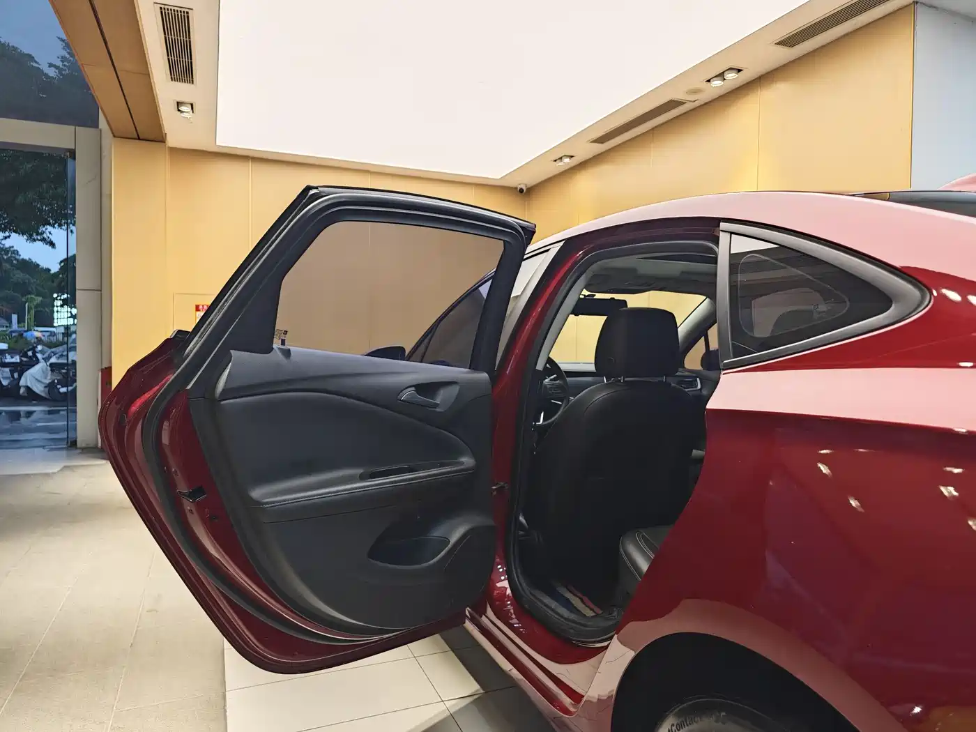 Buick Verano 2020 20T CVT Leading фото 21