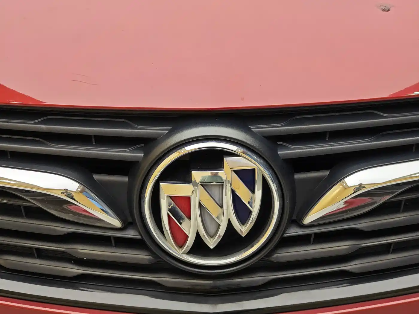Buick Verano 2020 20T CVT Leading фото 3