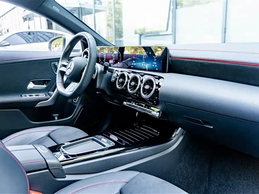 Mercedes-Benz CLA (Import) 2024 Model Facelift CLA 200 фото 18