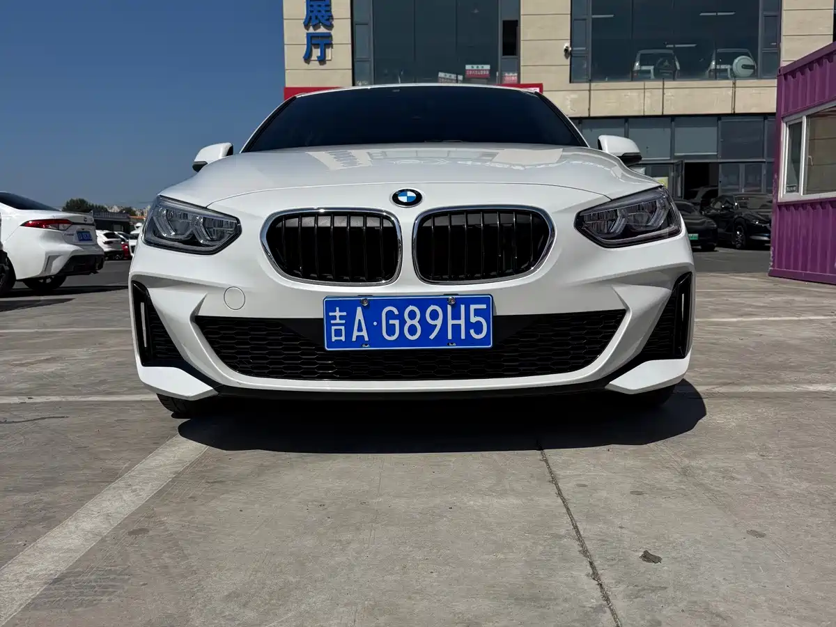 BMW 1 Series 2023 2022 120i M Sport