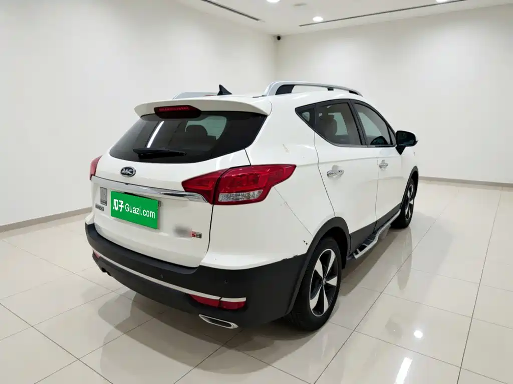 JAC Refine S3 2017 2017 1.6L CVT Luxury Smart