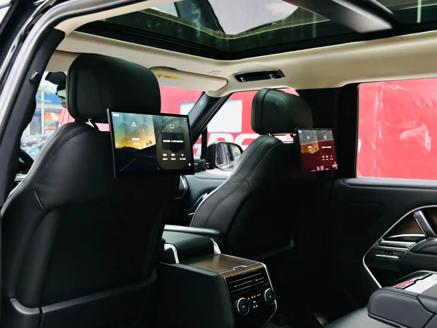 LAND ROVER RANGE ROVER