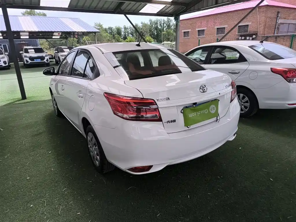 Toyota Vios 2017 1.5L CVT Pioneer фото 5