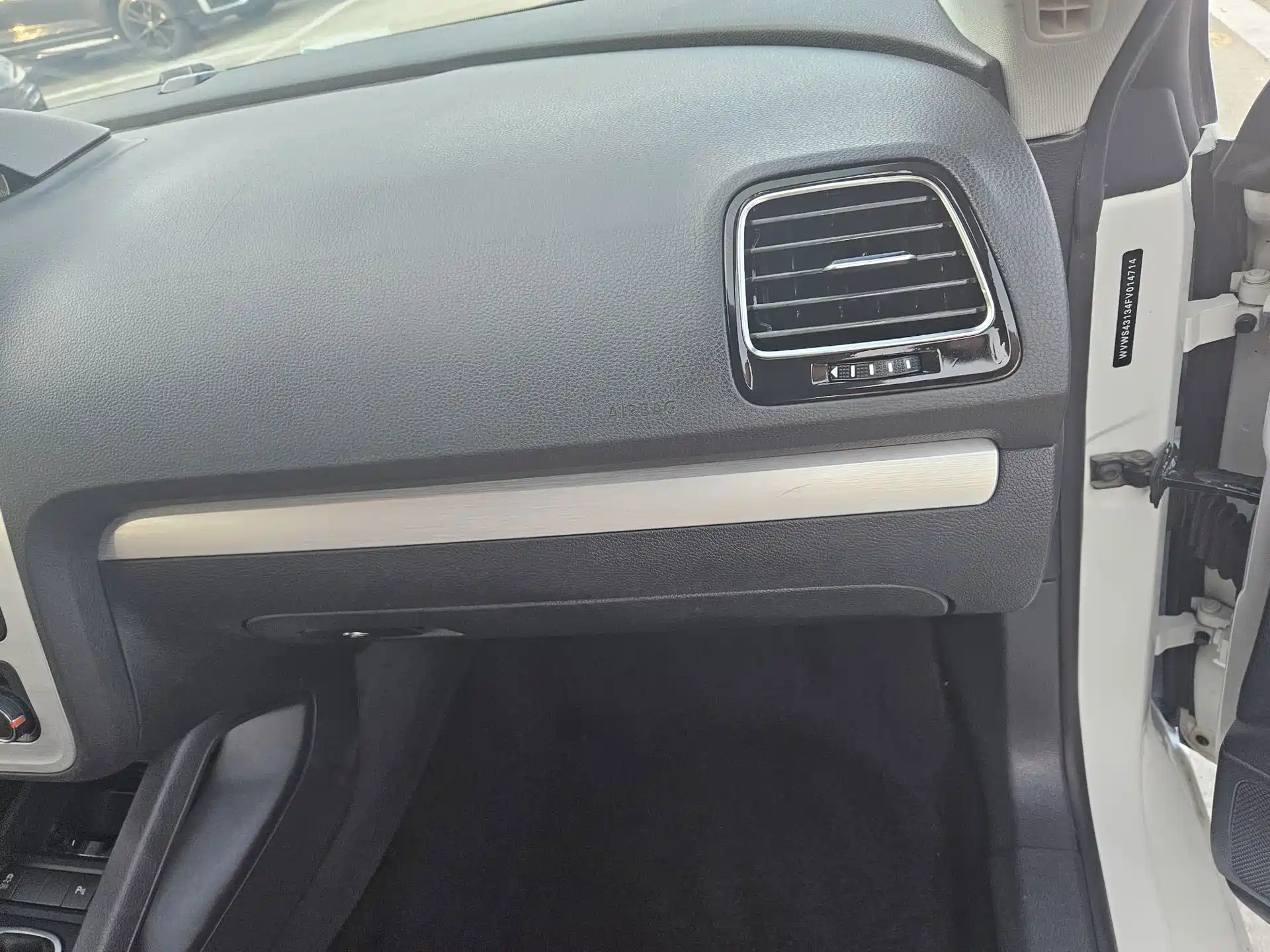 صورة 19 - Volkswagen Scirocco
