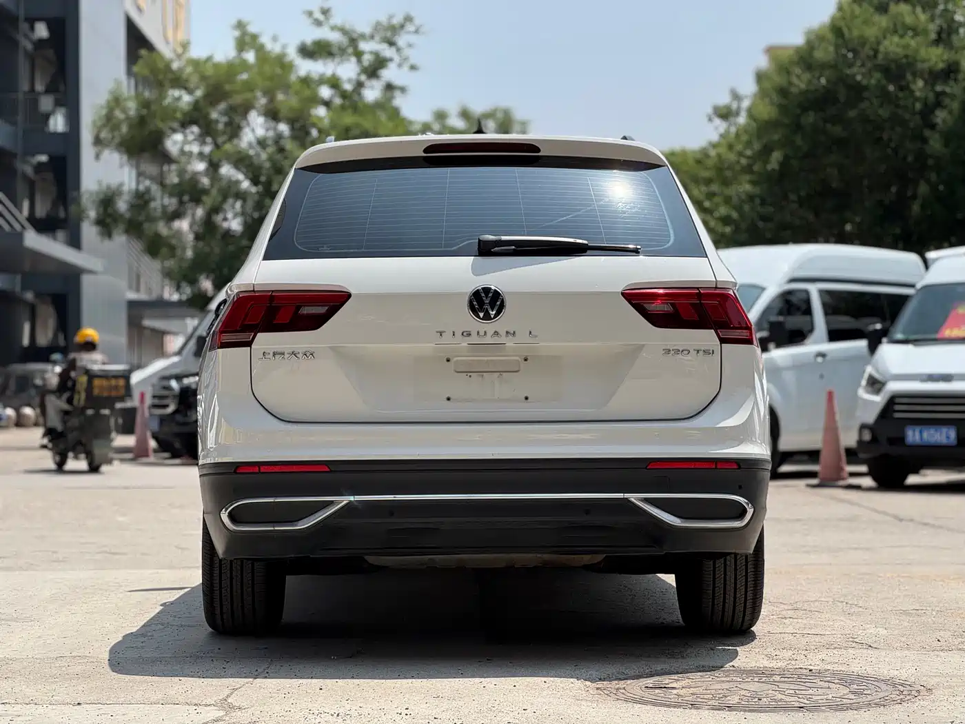 Volkswagen Tiguan L 2022 330TSI Automatic 2WD Comfort Edition фото 7