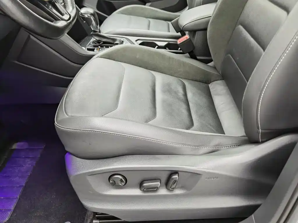 Фото 20 - Volkswagen Tiguan L
