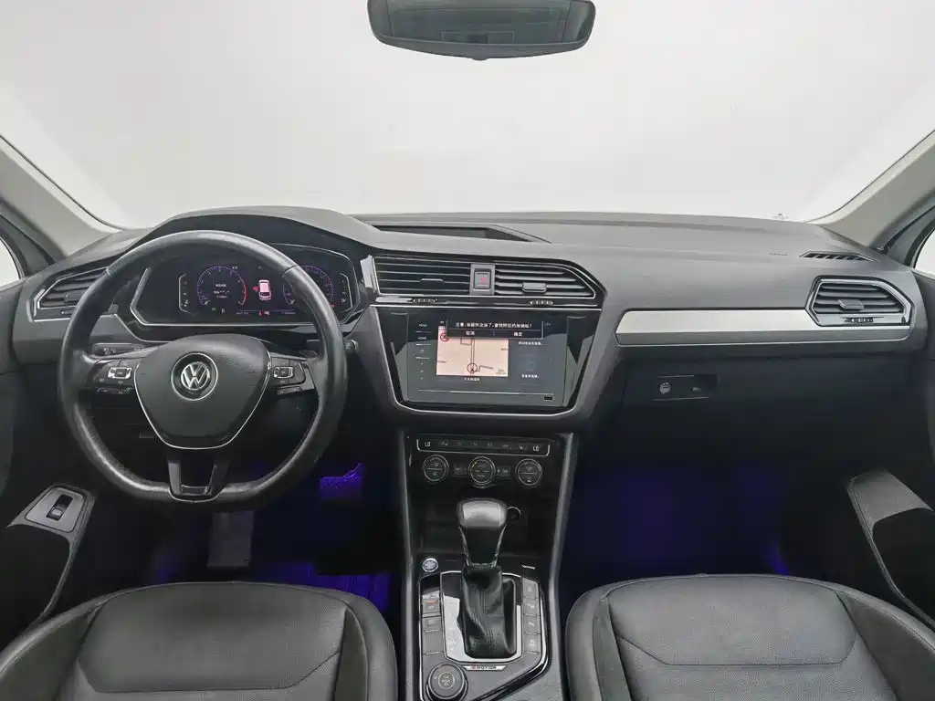 Фото 5 - Volkswagen Tiguan L